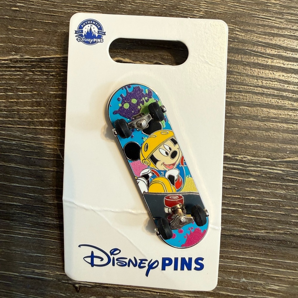 Disney Mickey & Friends Skateboard Pin